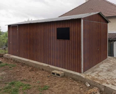 Jednotlivá garáž 3×5 m Štítová střecha Dekor dřeva