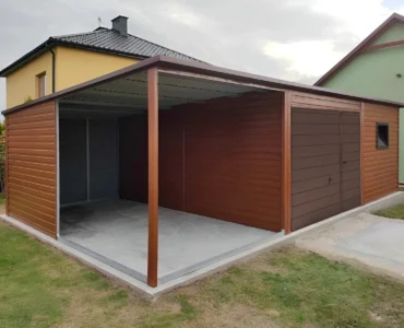 Jednotlivá garáž 5.5×5 m s Přístřeškom 2.5 m Dekor dřeva
