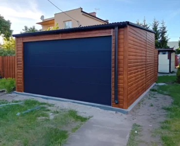 Jednotlivá garáž 5×6 m Pultová střecha Dekor dřeva